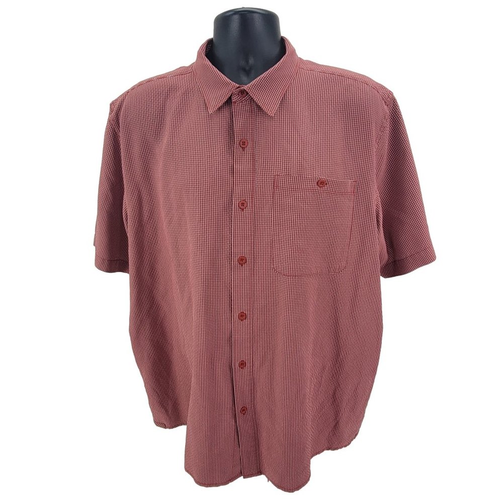 The North Face Men's Short Sleeve Button-Down Shirt in Dusty Red Microcheck